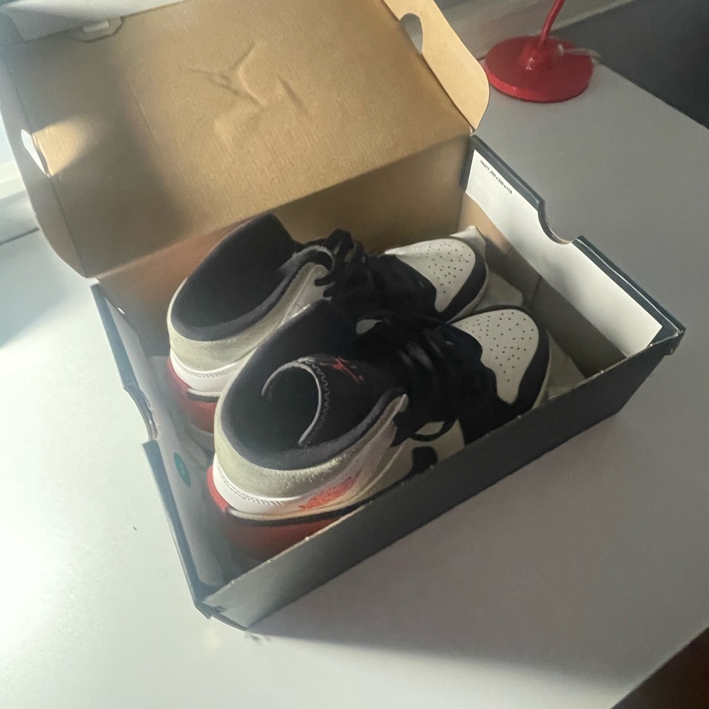 Jordan’s one mid